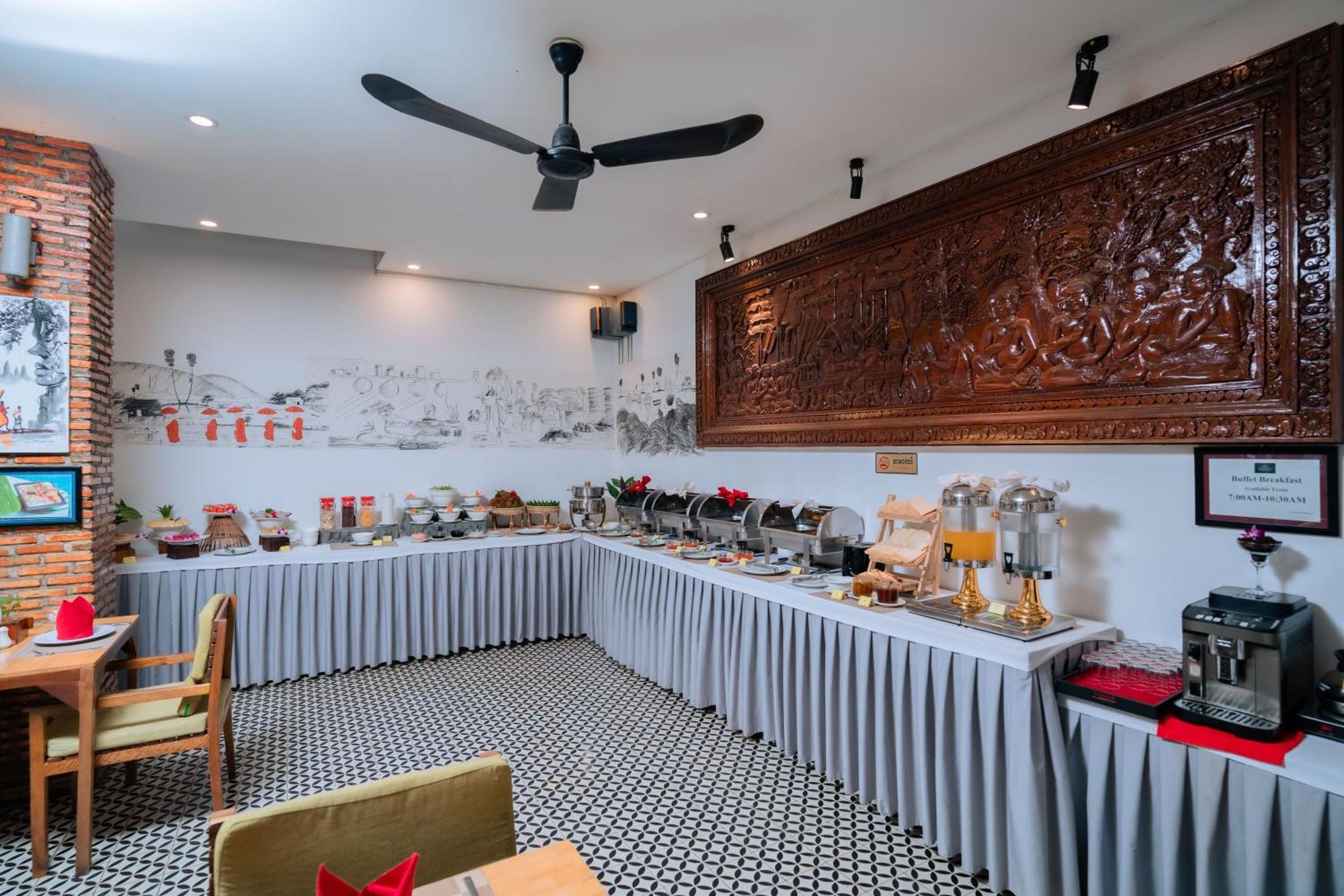 Home Chic Hotel Phnom Pen Exterior foto