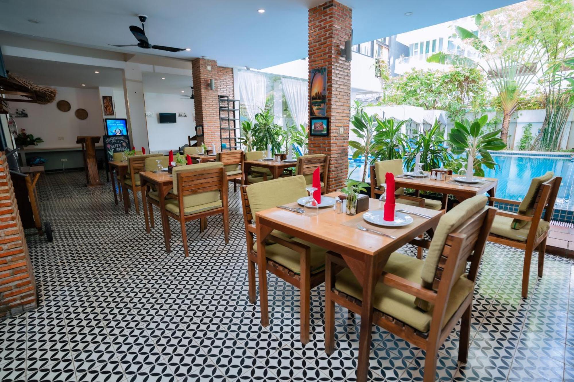 Home Chic Hotel Phnom Pen Exterior foto