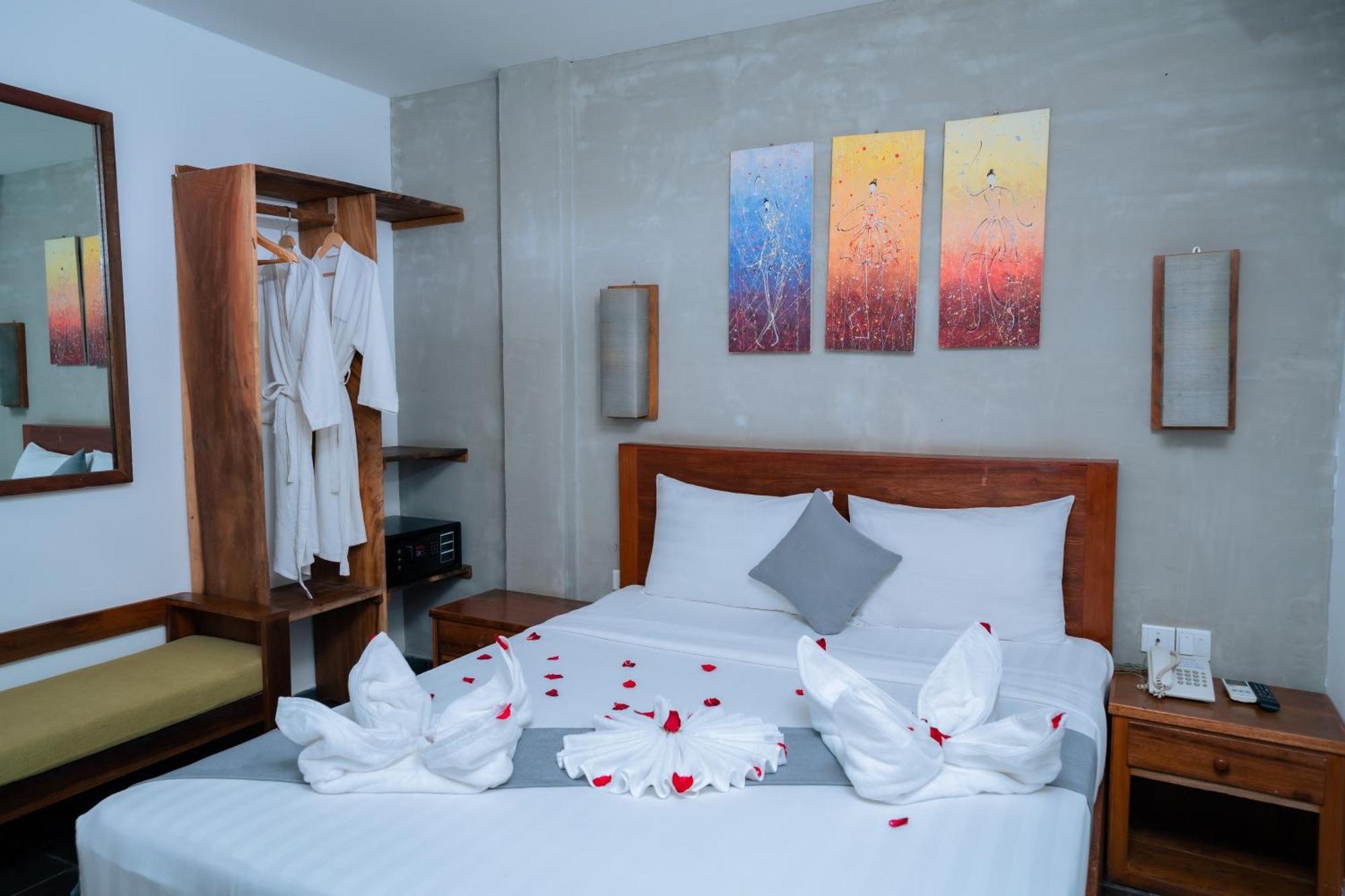 Home Chic Hotel Phnom Pen Exterior foto