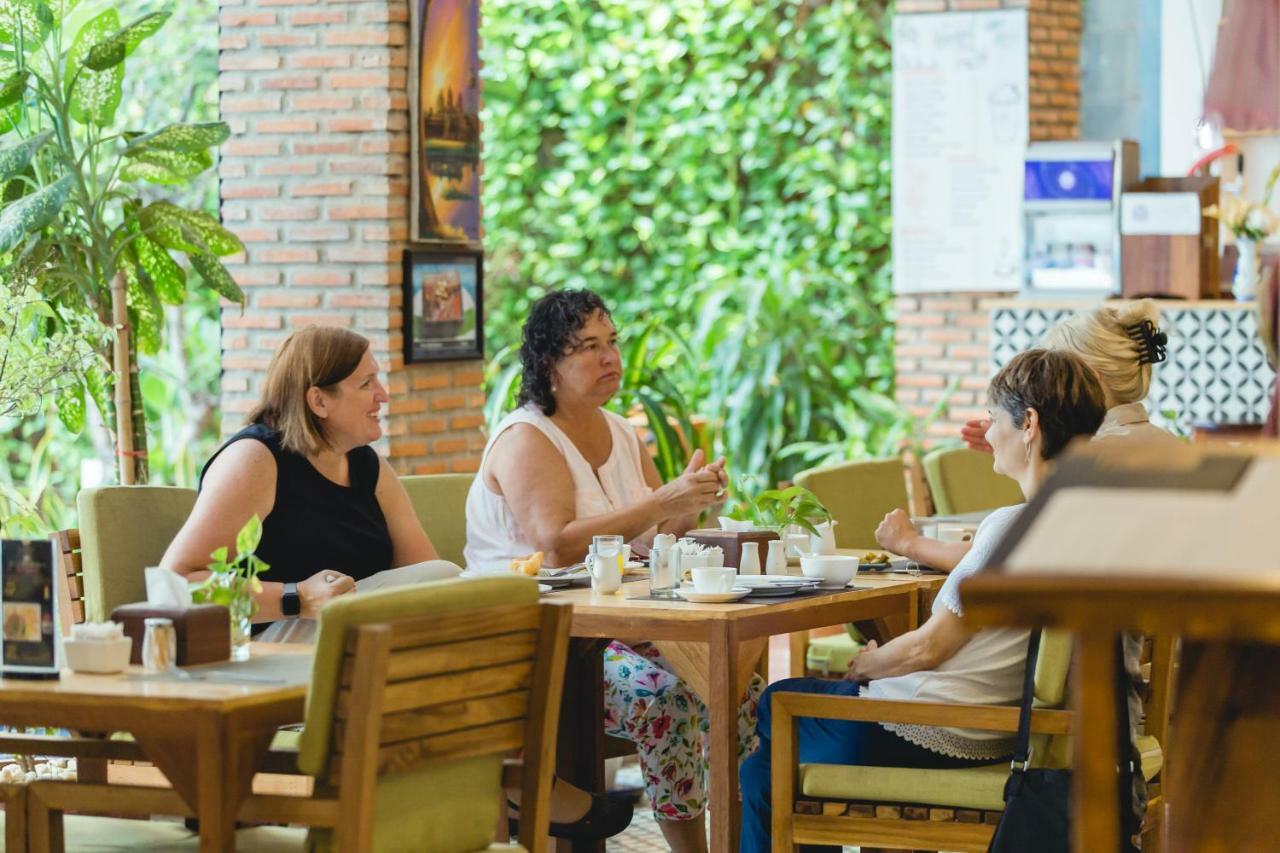 Home Chic Hotel Phnom Pen Exterior foto