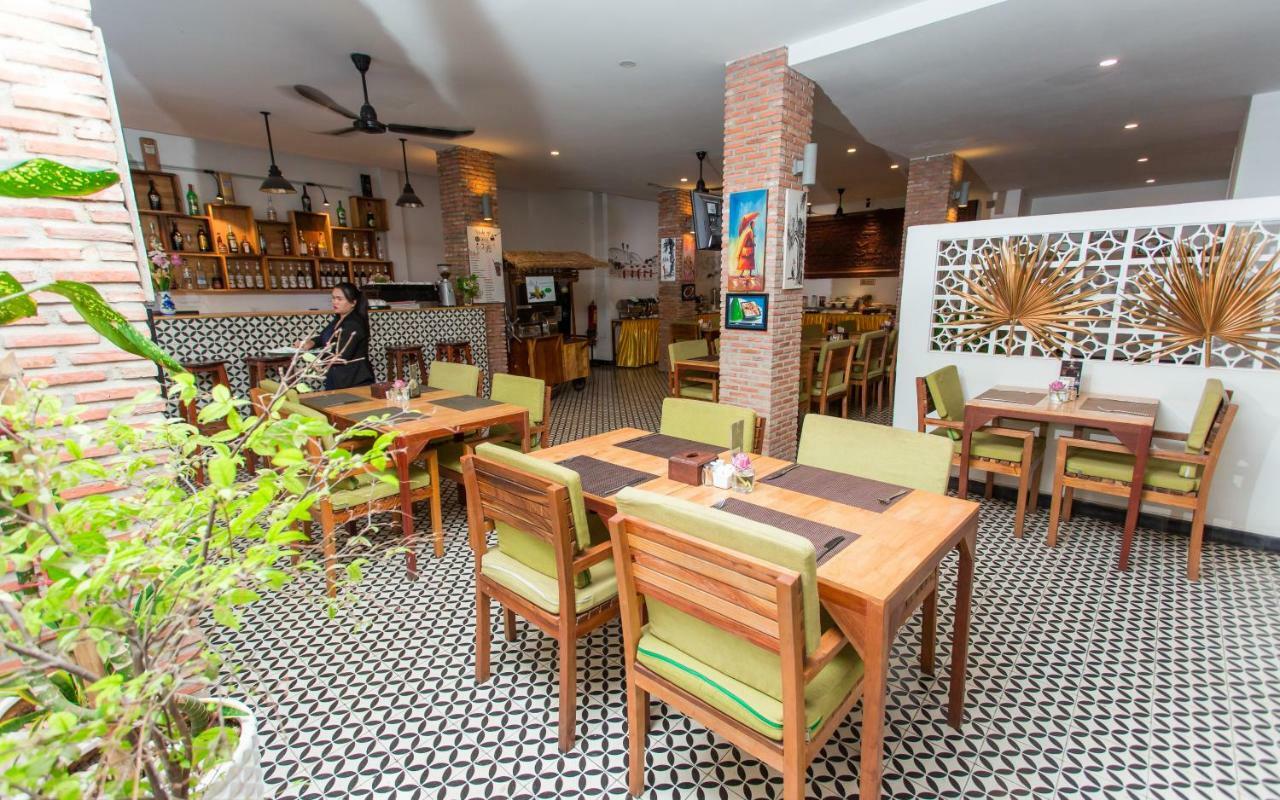 Home Chic Hotel Phnom Pen Exterior foto
