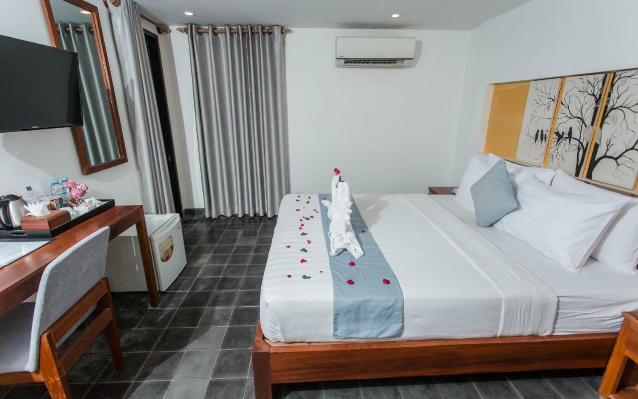 Home Chic Hotel Phnom Pen Exterior foto